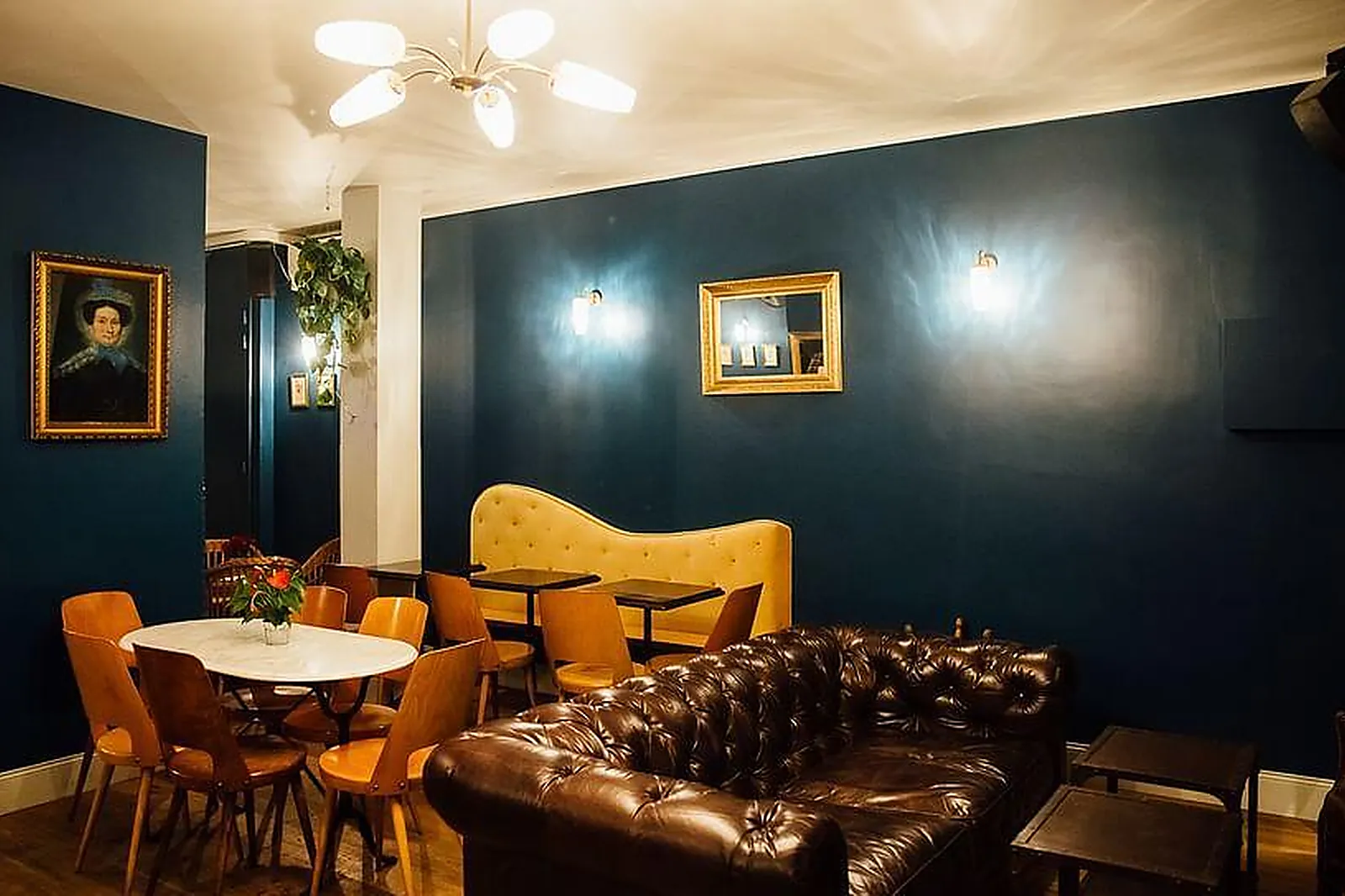 Lieux événementiels, MADAME PERVENCHE