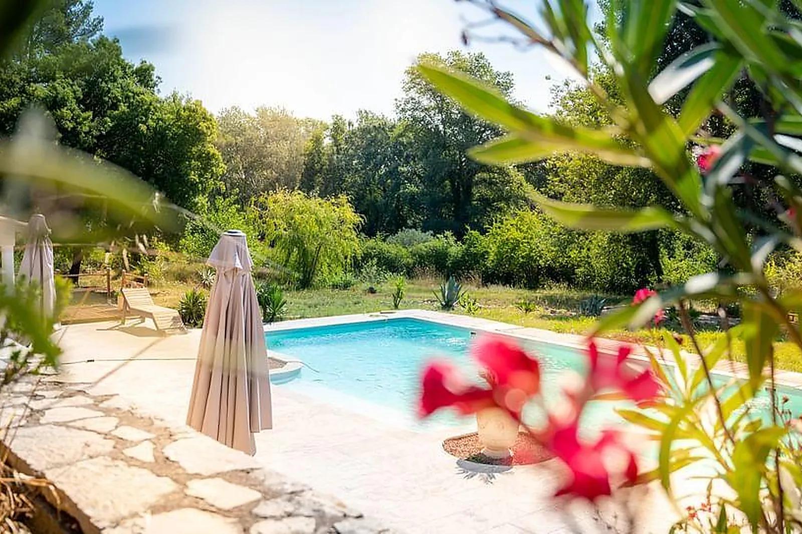 Lieux événementiels, MAGNIFIQUE VILLA AVEC PISCINE