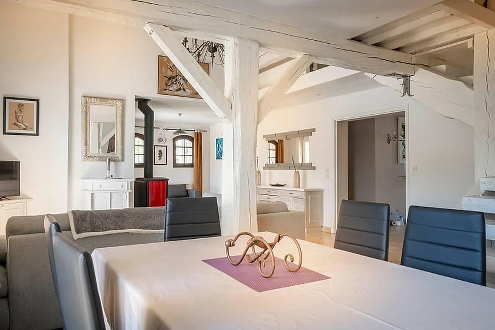 Lieux événementiels, MAGNIFIQUE VILLA AVEC PISCINE