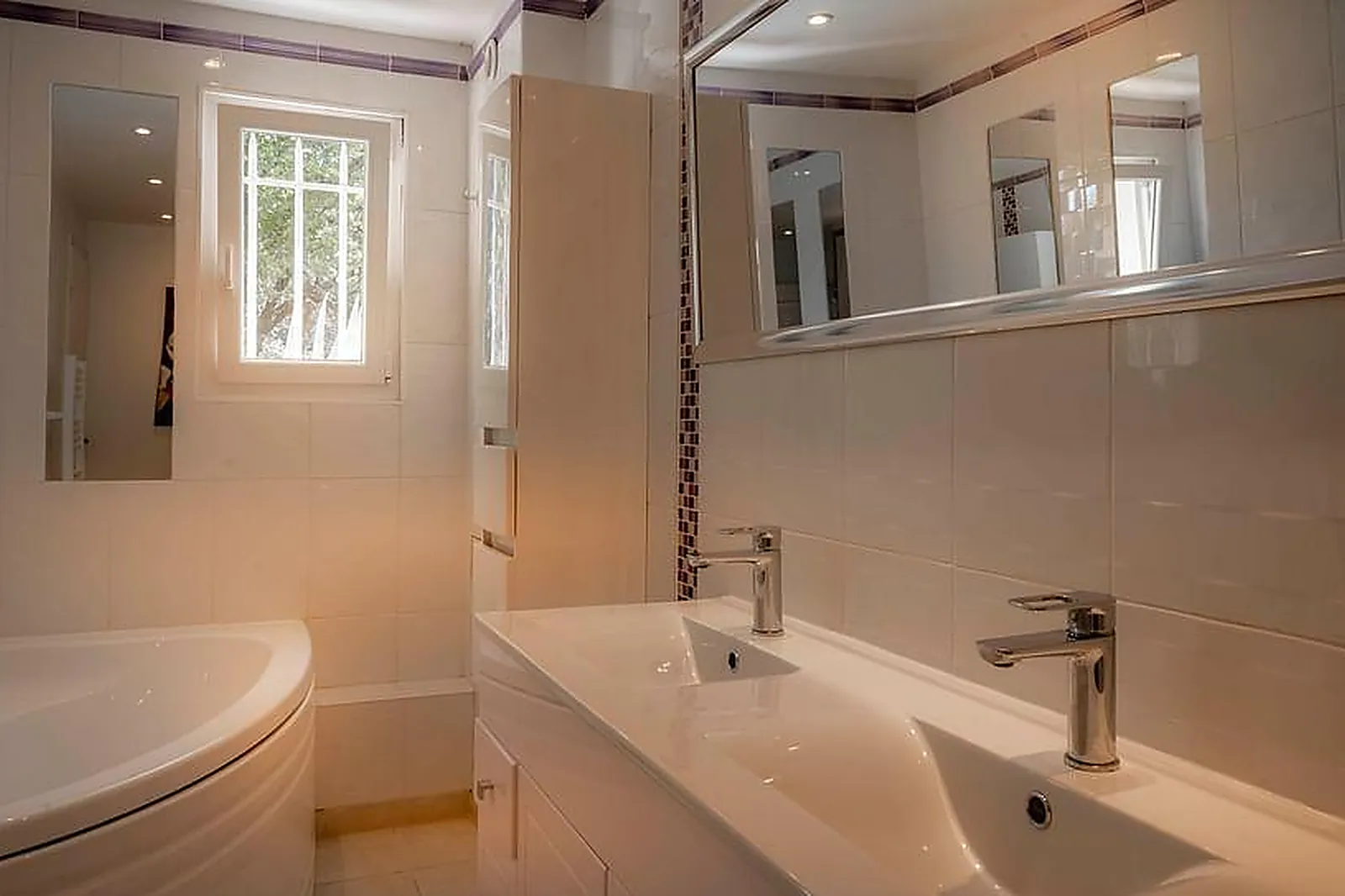 Lieux événementiels, MAGNIFIQUE VILLA AVEC PISCINE