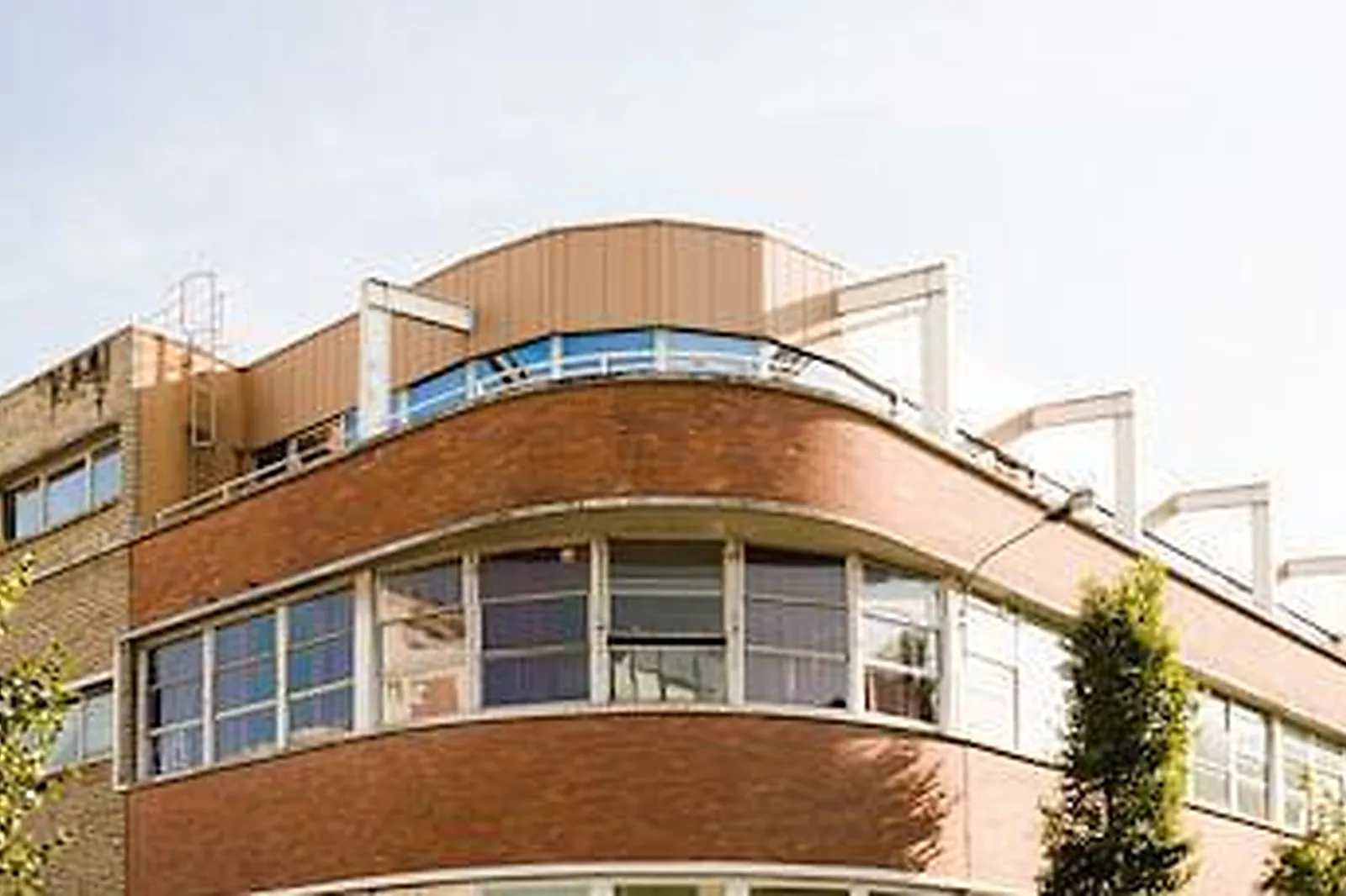 Lieux événementiels, MAINS D'OEUVRES