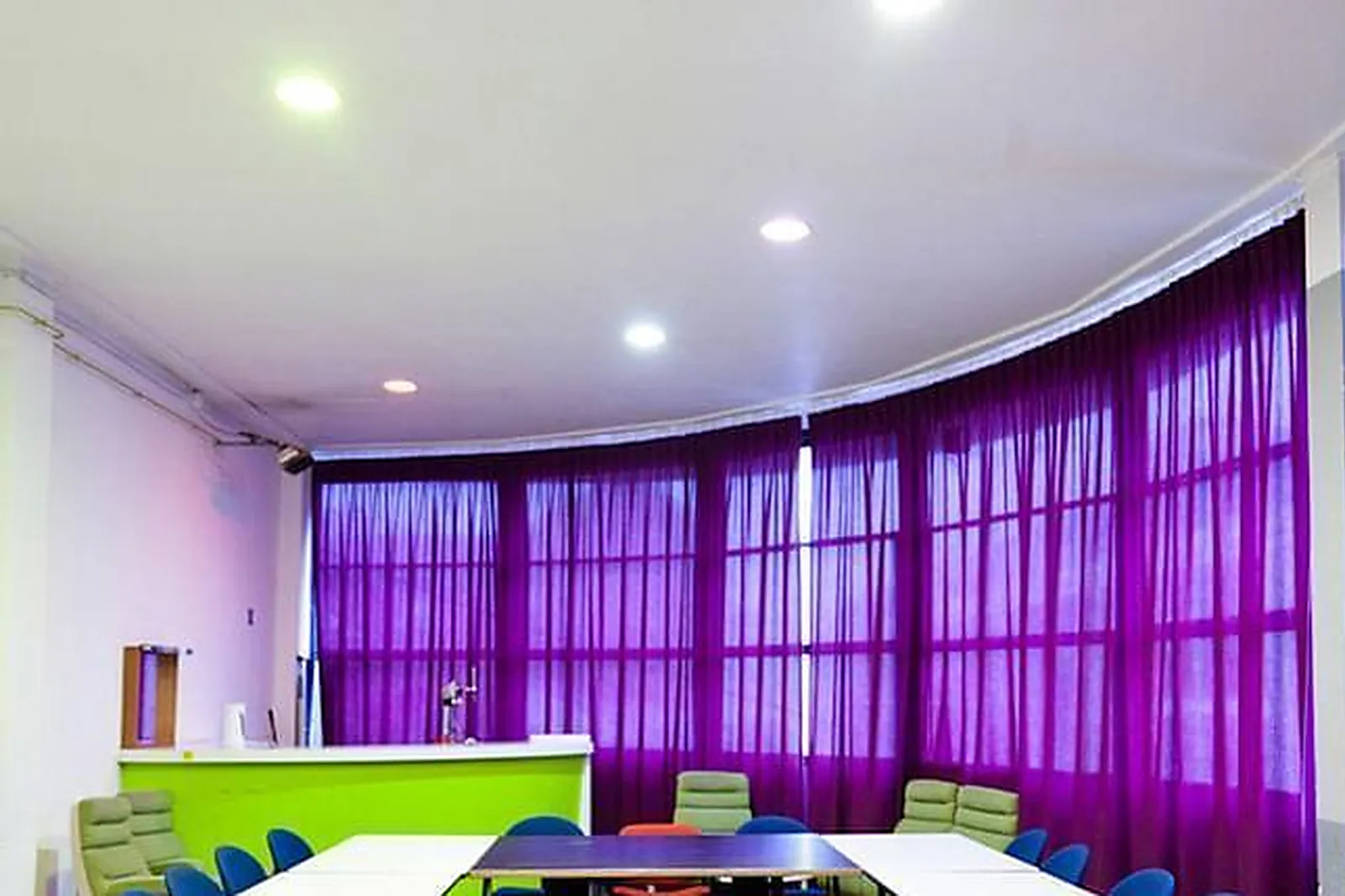 Lieux événementiels, MAINS D'OEUVRES