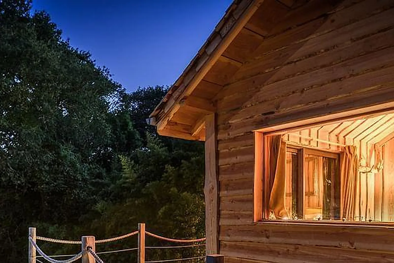 Lieux événementiels, MAISON BLANCHE ETXE XURIA