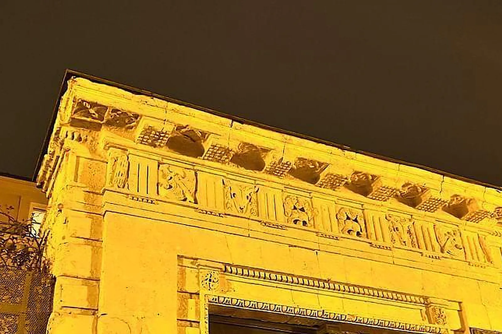 Lieux événementiels, MAISON BOSSOREIL