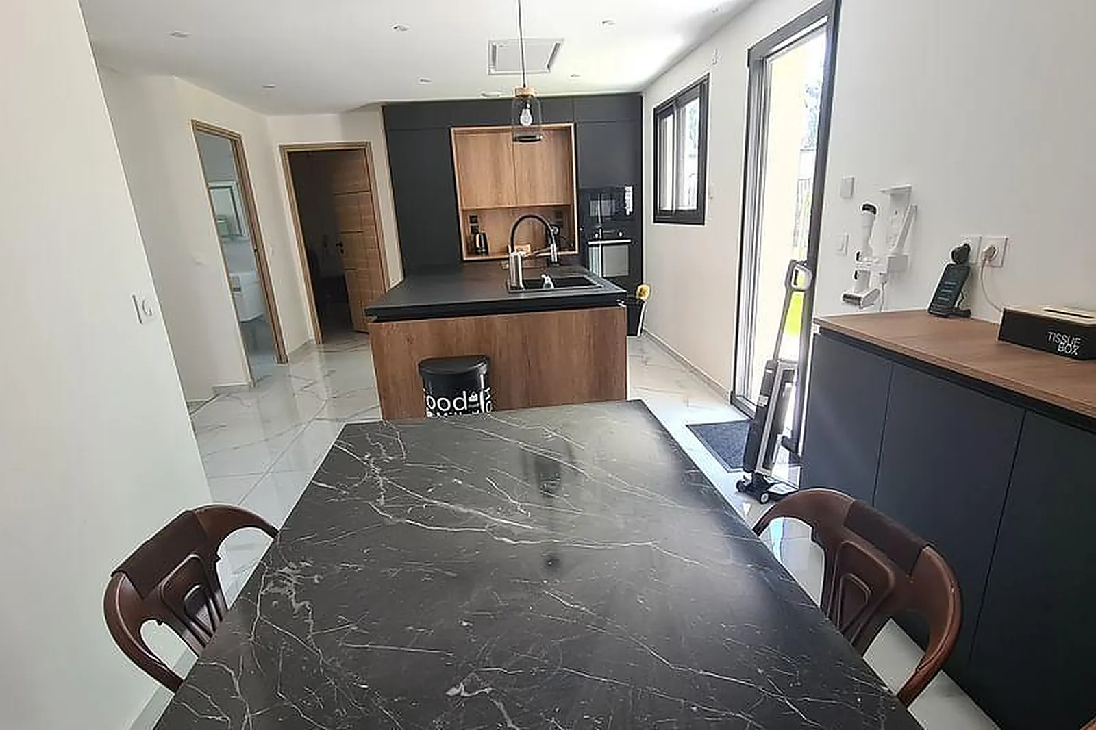 Lieux événementiels, MAISON CONTEMPORAINE MONTIGNY