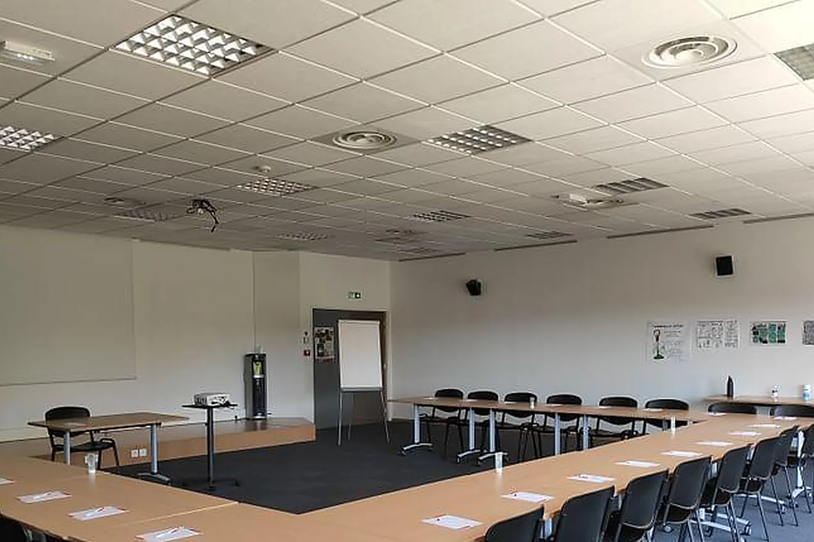 Lieux événementiels, MAISON DE L'OVALIE CHAPONNAY