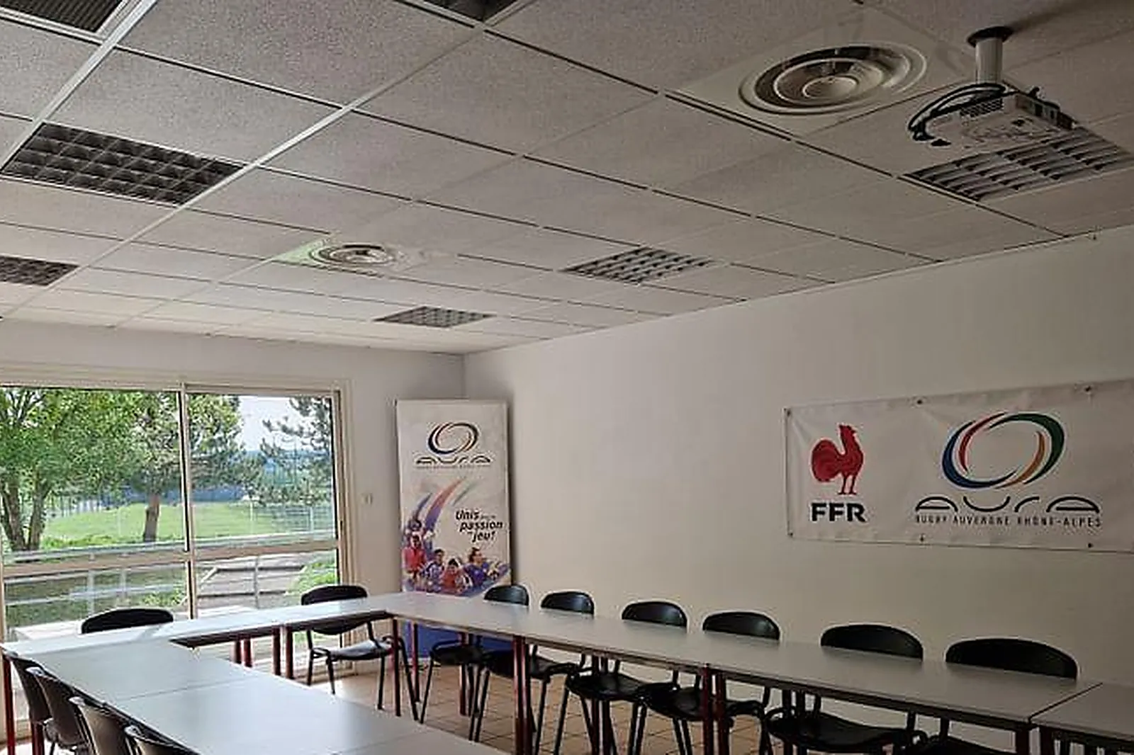 Lieux événementiels, MAISON DE L'OVALIE CHAPONNAY