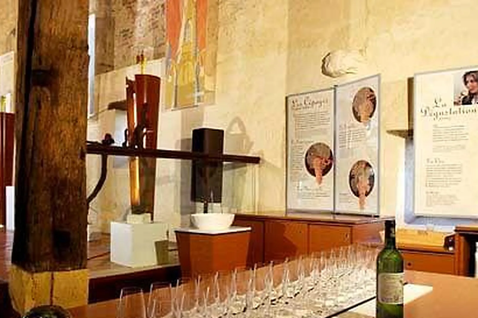 Lieux événementiels, MAISON DE VINS DE L'ENTRE-DEUX-MERS