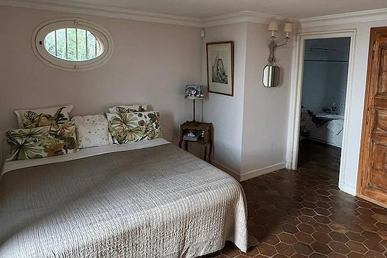 Lieux événementiels, MAISON FAMILIALE À 10 MIN DE SAINT-TROPEZ AVEC PISCINE