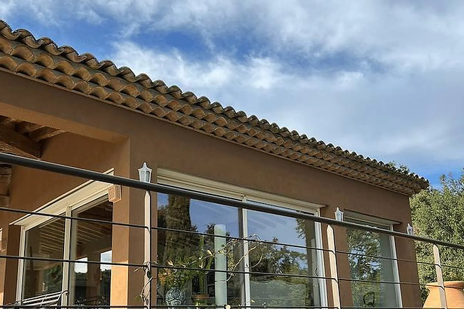 Lieux événementiels, MAISON FAMILIALE À 10 MIN DE SAINT-TROPEZ AVEC PISCINE