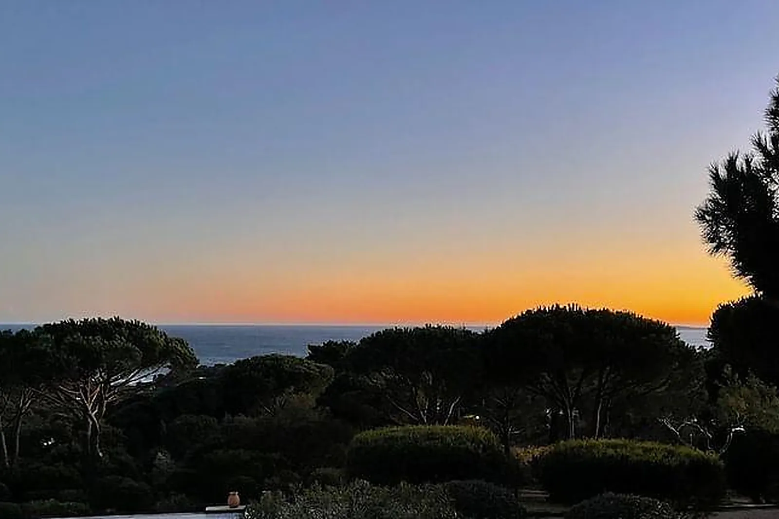 Lieux événementiels, MAISON FAMILIALE À 10 MIN DE SAINT-TROPEZ AVEC PISCINE