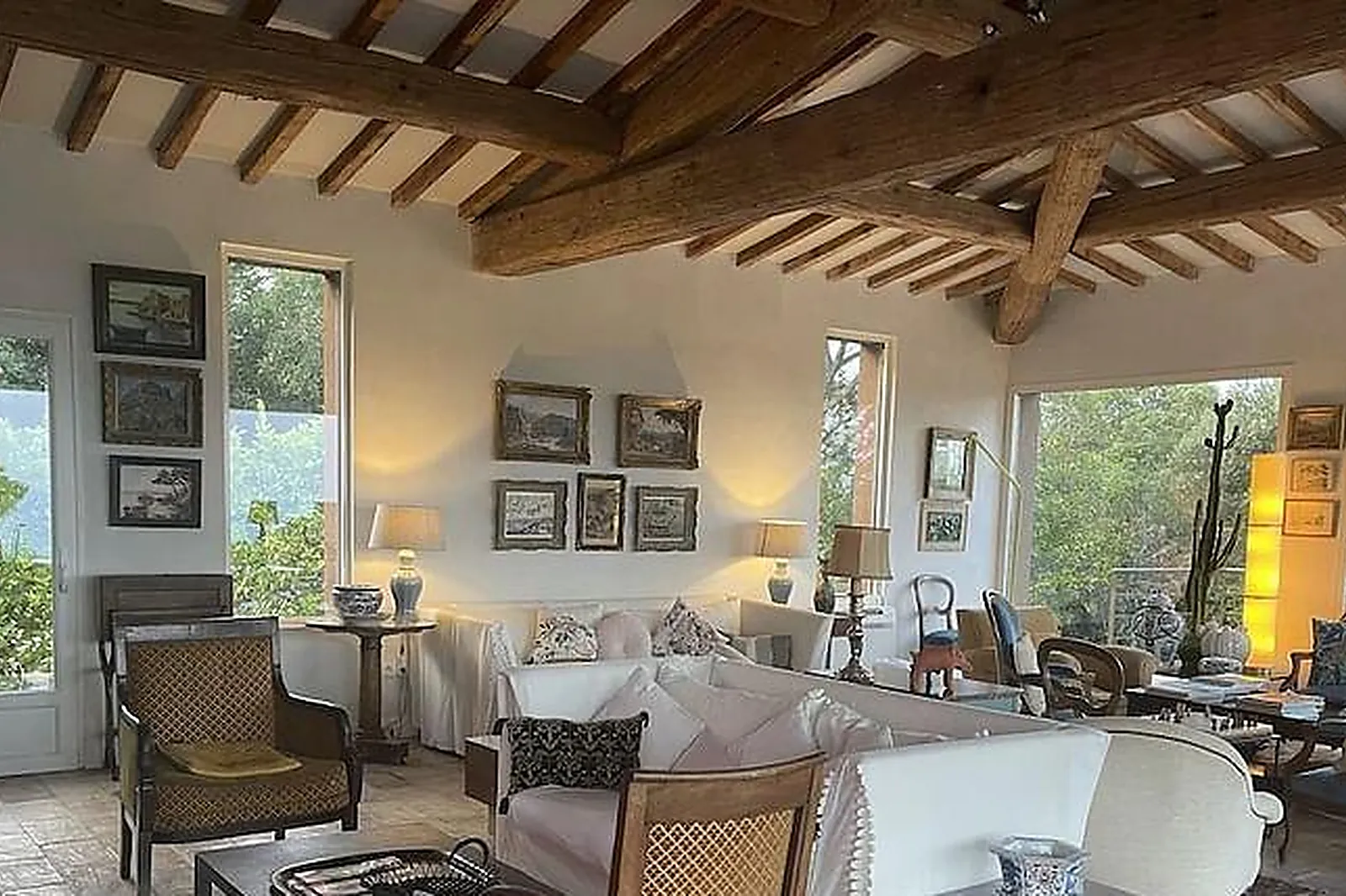 Lieux événementiels, MAISON FAMILIALE À 10 MIN DE SAINT-TROPEZ AVEC PISCINE