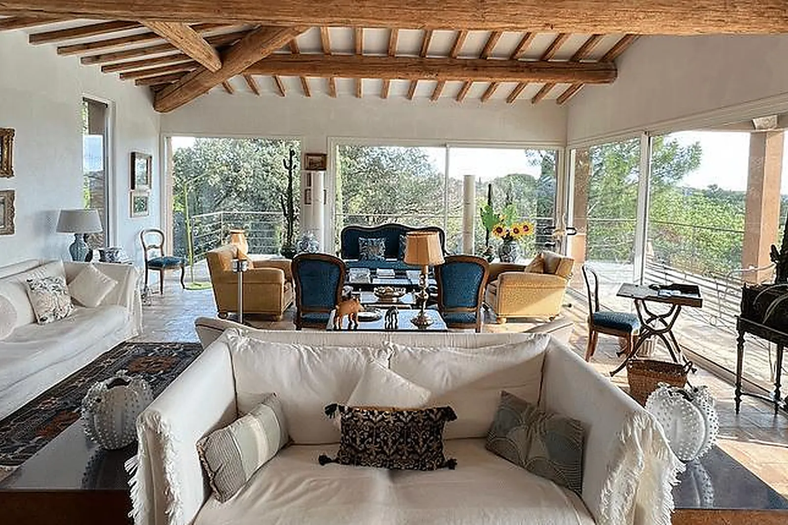 Lieux événementiels, MAISON FAMILIALE À 10 MIN DE SAINT-TROPEZ AVEC PISCINE