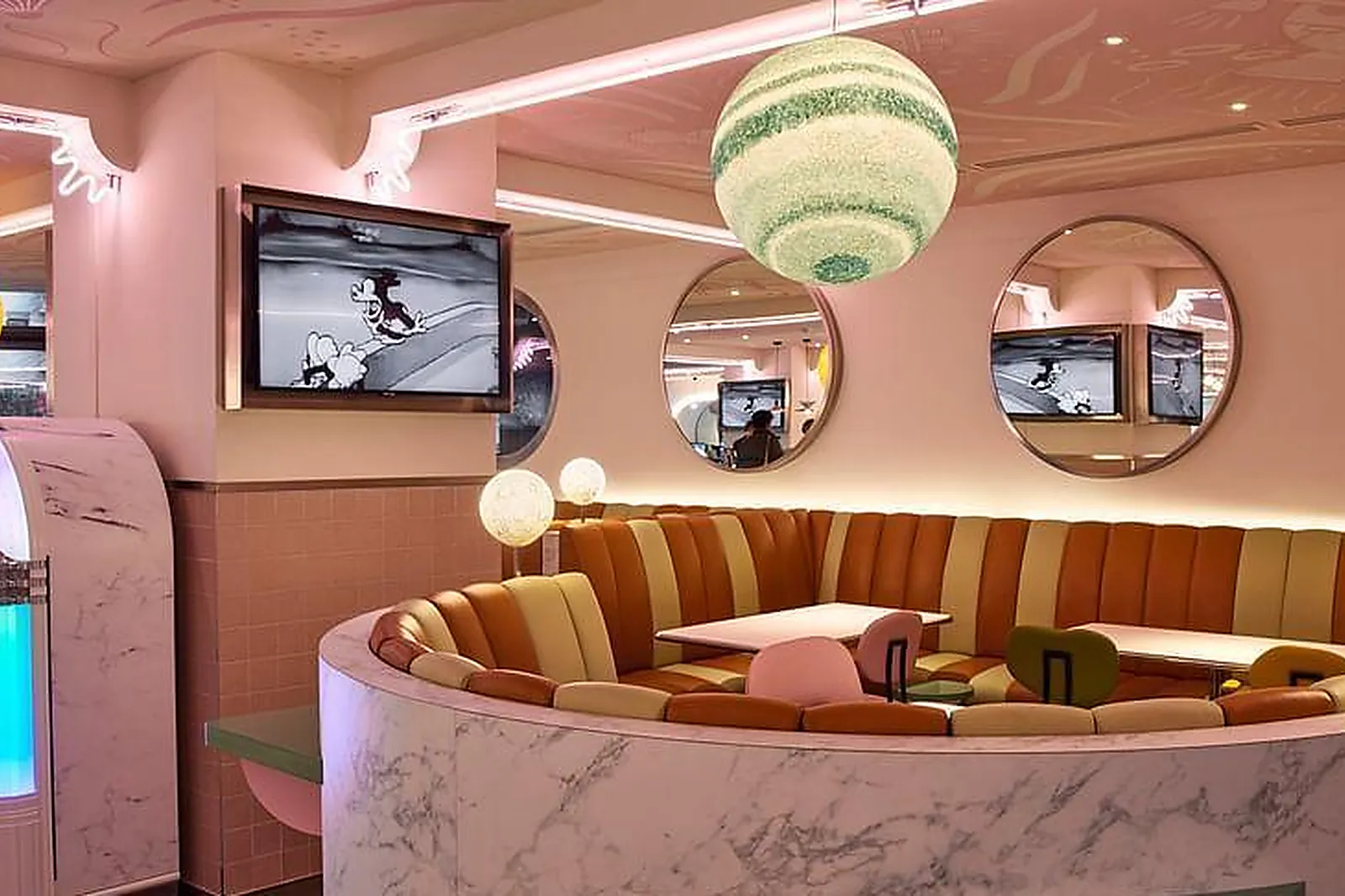 Lieux événementiels, MAMA'S DINER RESTAURANT