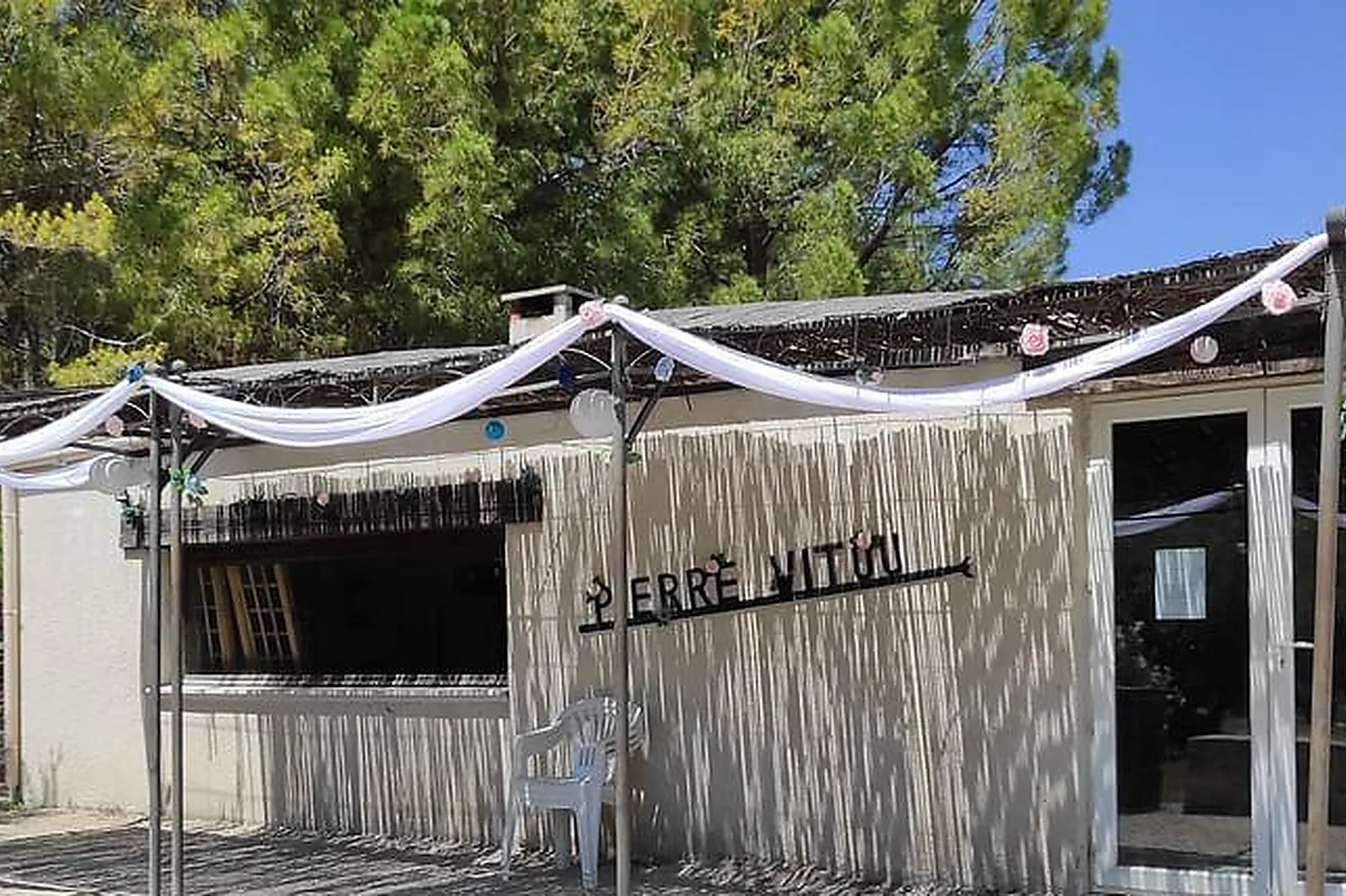 Lieux événementiels, MANADE VITOU