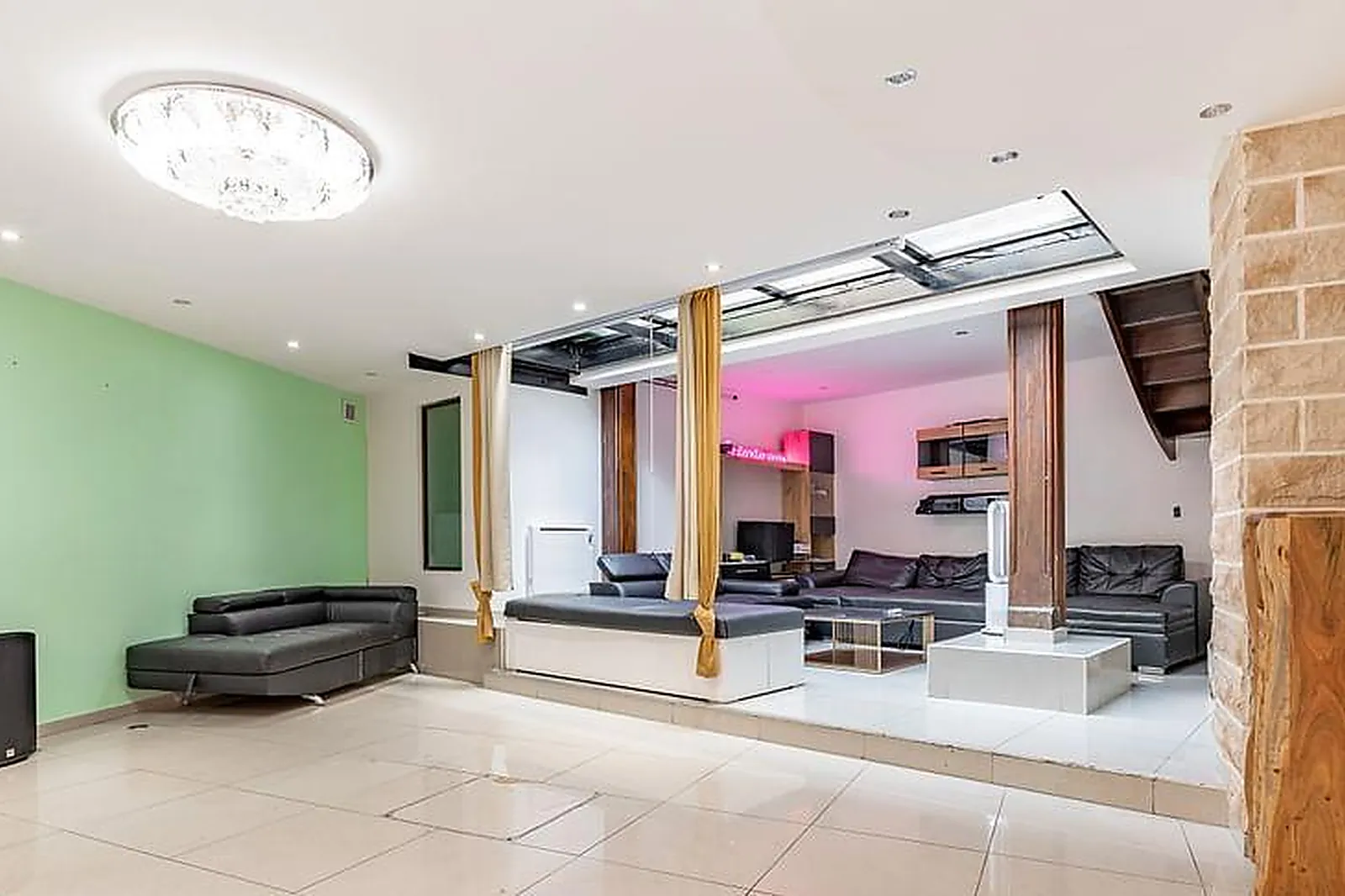 Lieux événementiels, MANOIR PROCHE LA DÉFENSE