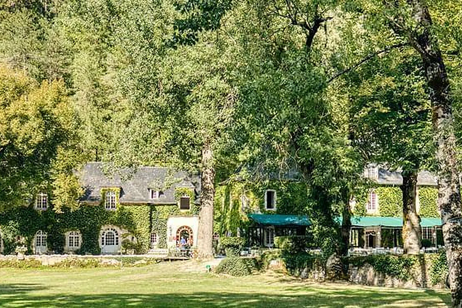 Lieux événementiels, MANOIR D'HAUTEGENTE