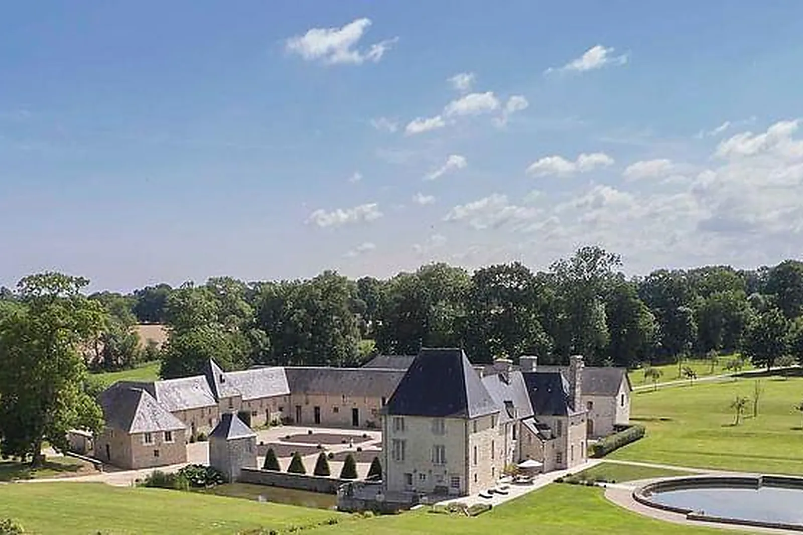 Lieux événementiels, MANOIR DE CLERONDE