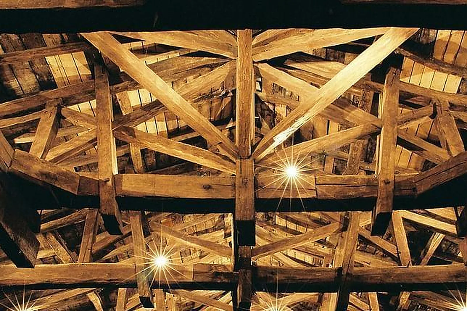 Lieux événementiels, CENTRE AR RUSKENN