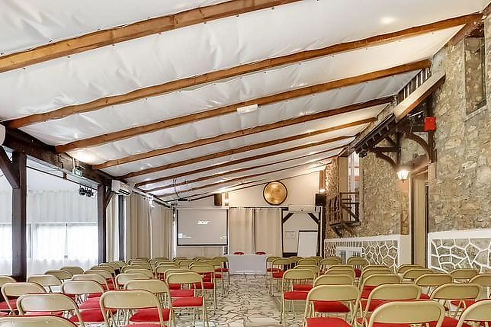 Lieux événementiels, MANOIR DE L'ÎLE AUX LOUPS