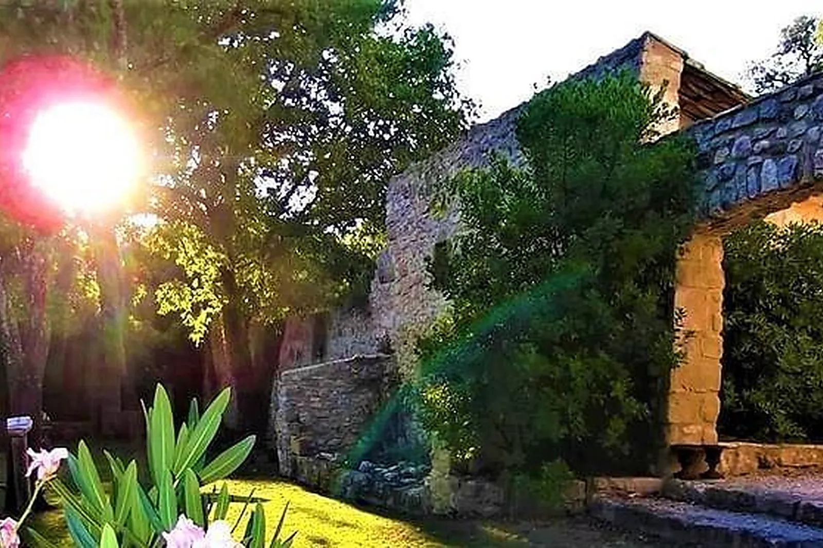 Lieux événementiels, MAS DE REY UZÈS