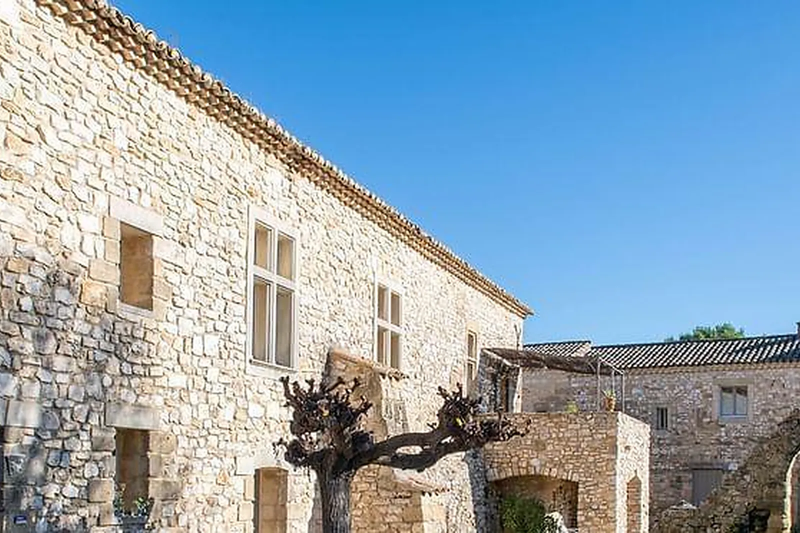 Lieux événementiels, MAS DE REY UZÈS