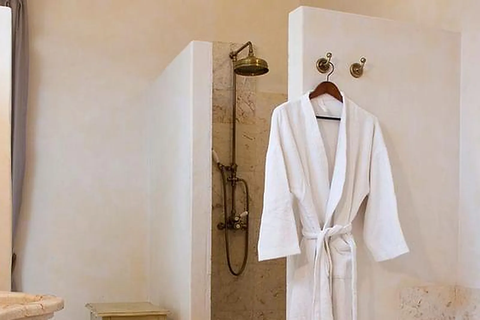 Lieux événementiels, MAS DE LA ROSE ***