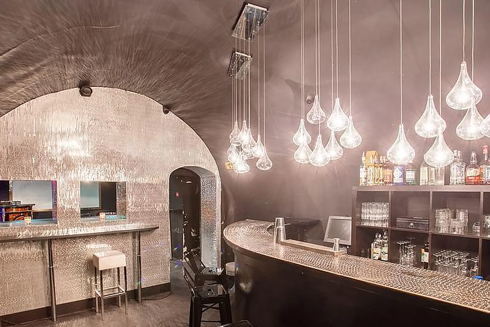 Lieux événementiels, MAZE