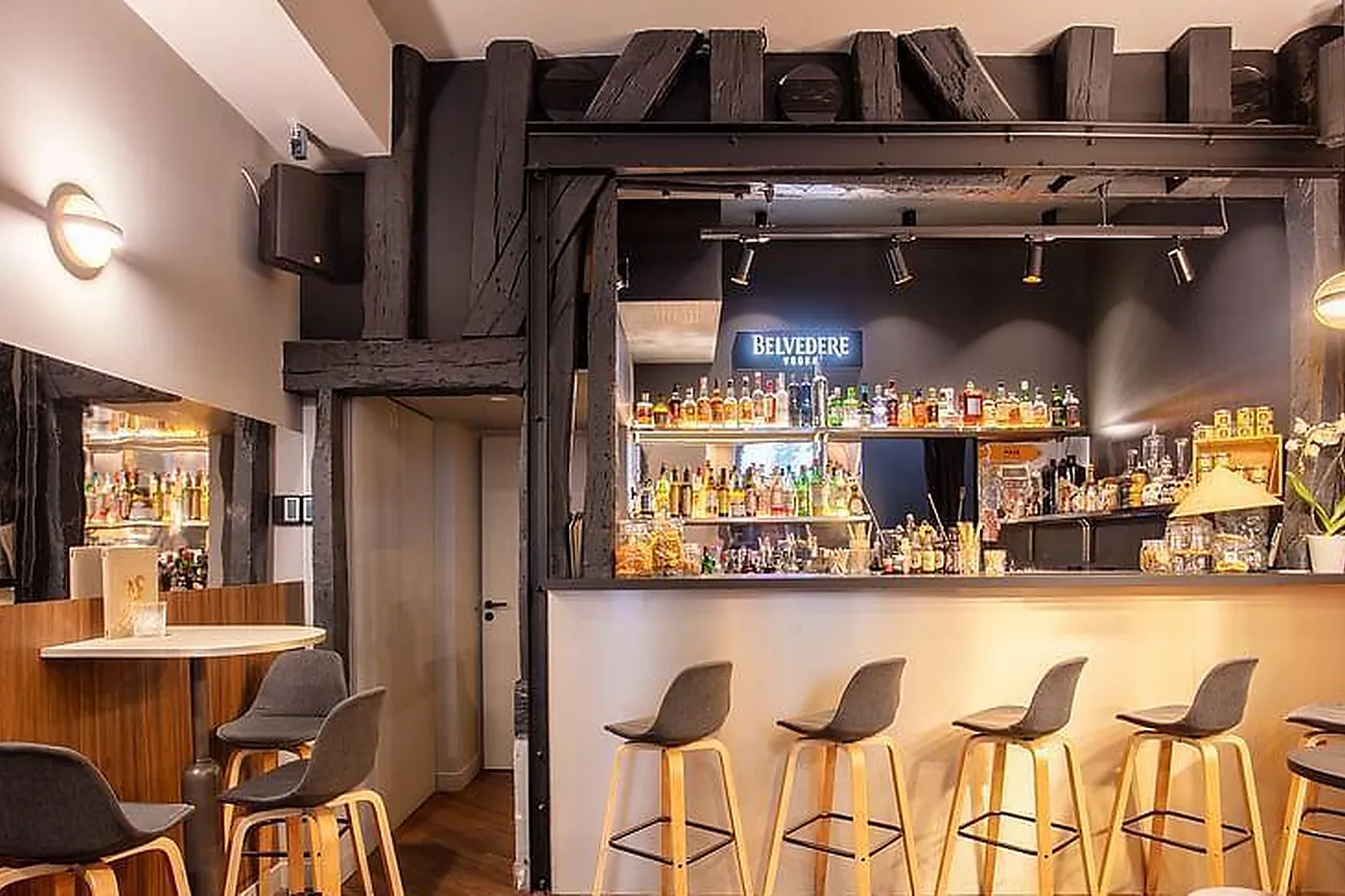 Lieux événementiels, MAZE