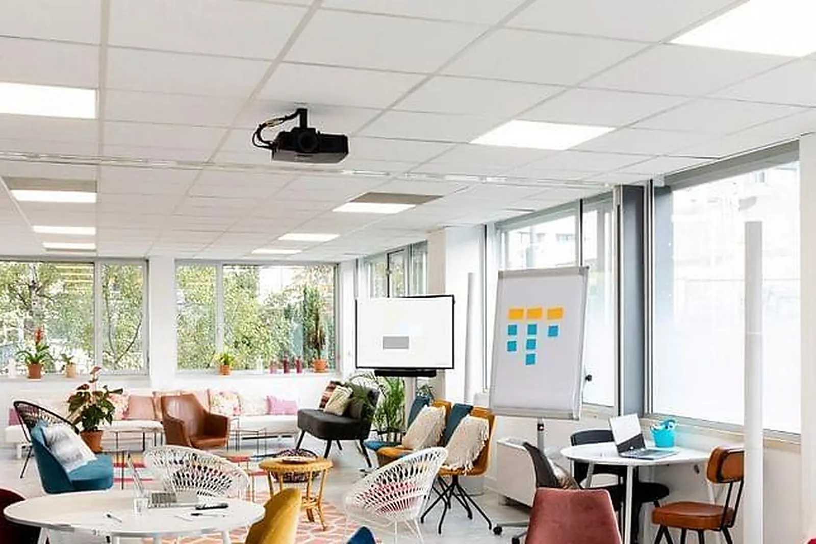 Lieux événementiels, MEETING VILLAGES CLICHY