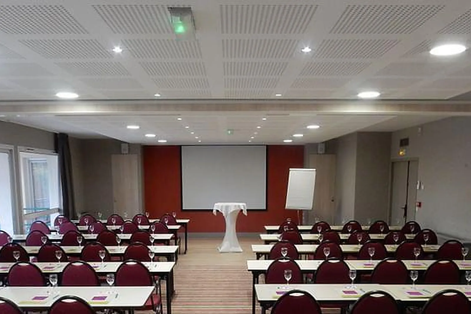 Lieux événementiels, MERCURE CASTRES ****