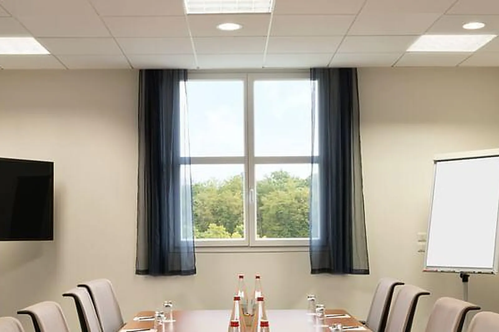 Lieux événementiels, MERCURE CHANTILLY RESORT & CONVENTIONS