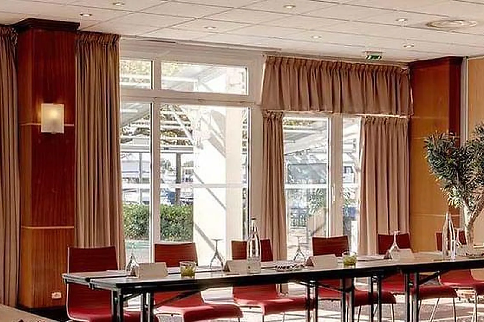 Lieux événementiels, MERCURE LA GRANDE-MOTTE PORT ****