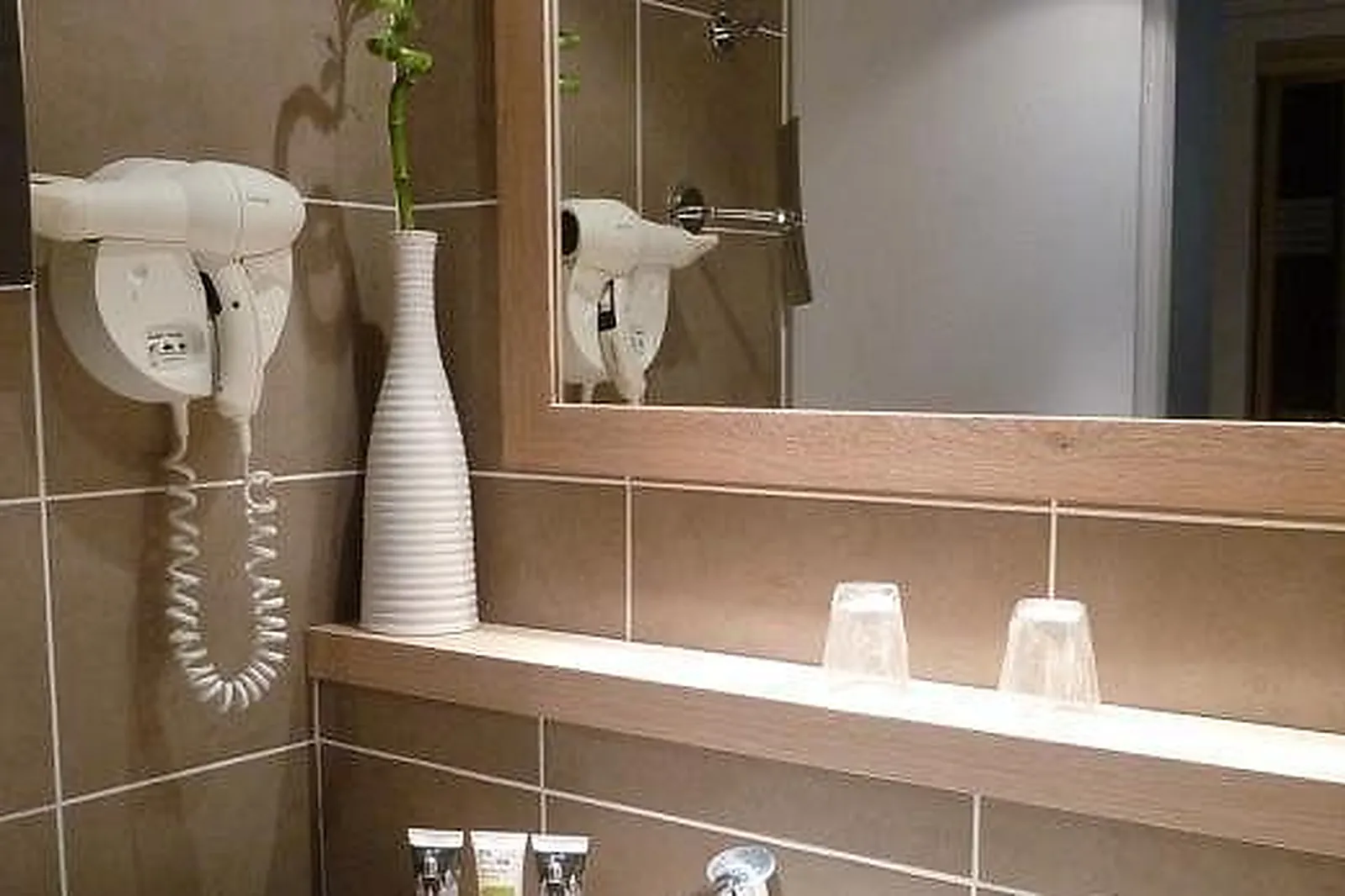 Lieux événementiels, MERCURE LYON CHARBONNIERES ****