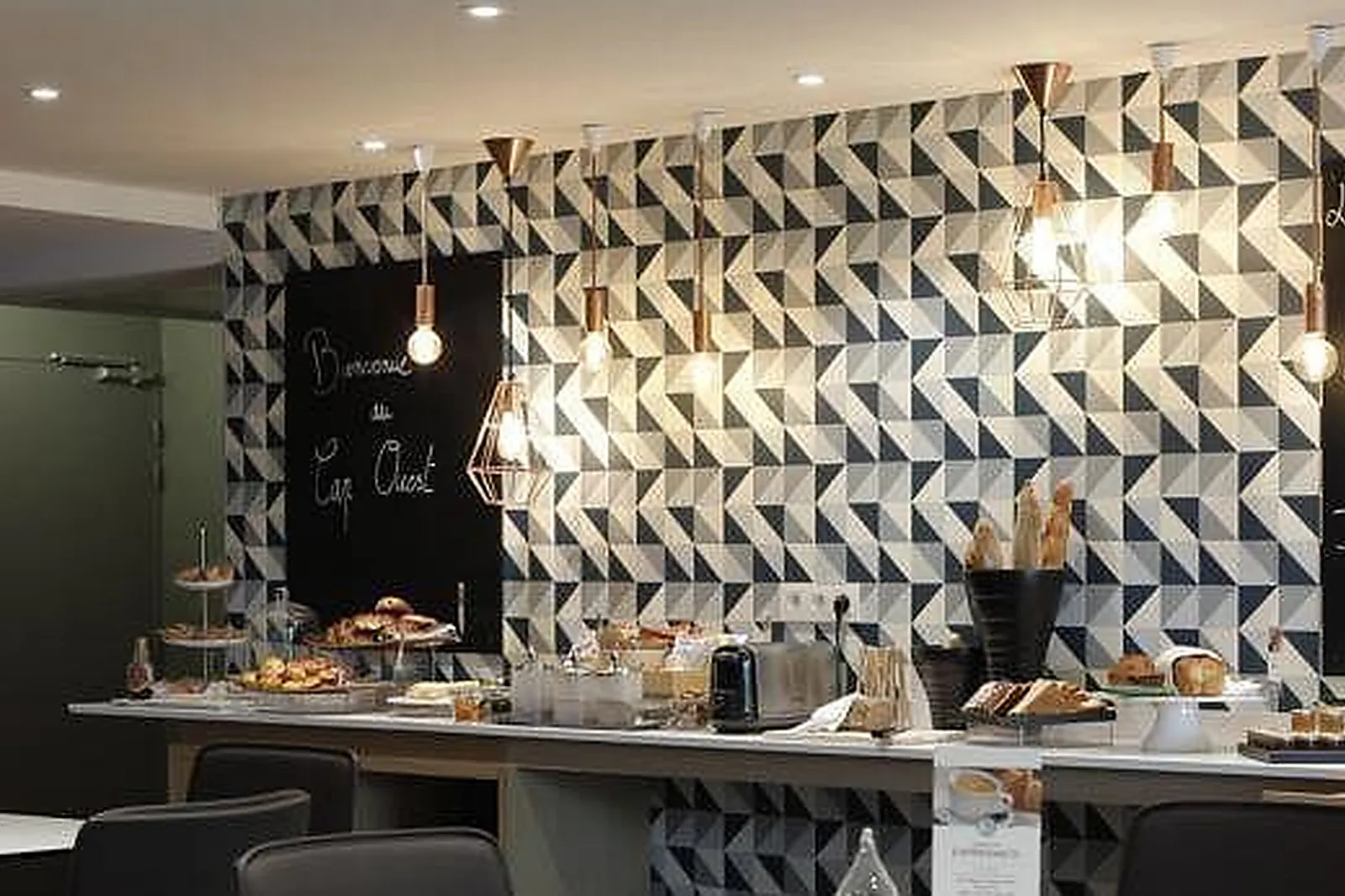 Lieux événementiels, MERCURE LYON CHARBONNIERES ****