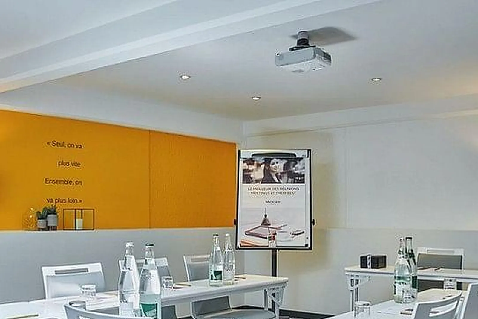 Lieux événementiels, HÔTEL LA TERRASSE DOUAI ****