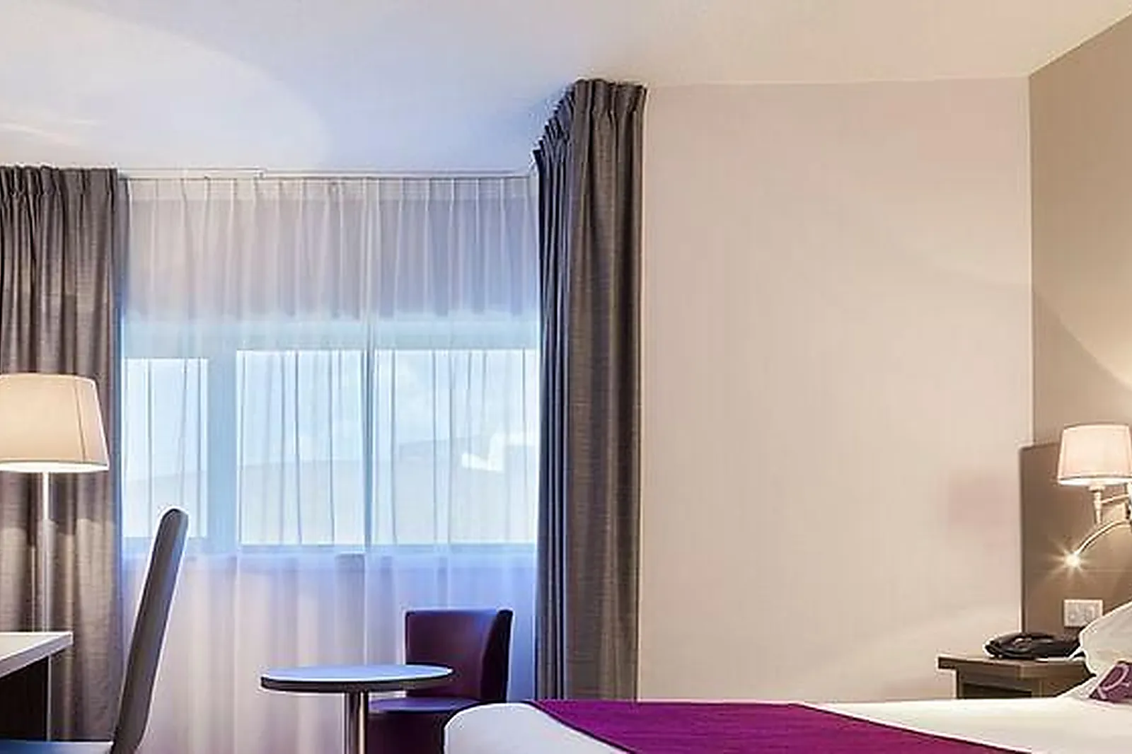 Lieux événementiels, SALLE DE RÉUNION HÔTEL VIC EIFFEL, PARIS