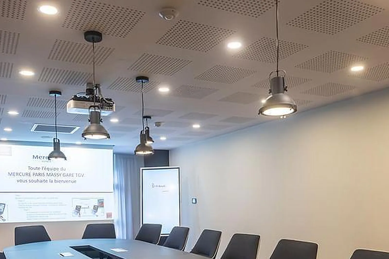 Lieux événementiels, MERCURE PARIS MASSY GARE TGV ****