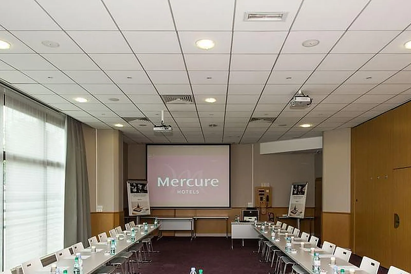 Lieux événementiels, MERCURE REIMS CATHÉDRALE ****