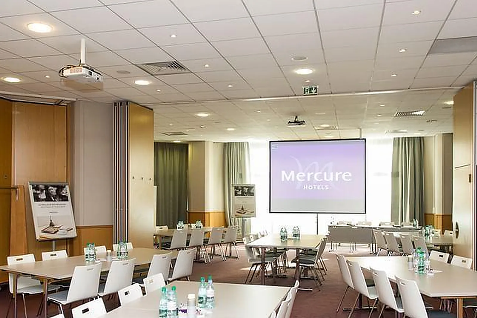 Lieux événementiels, MERCURE REIMS CATHÉDRALE ****