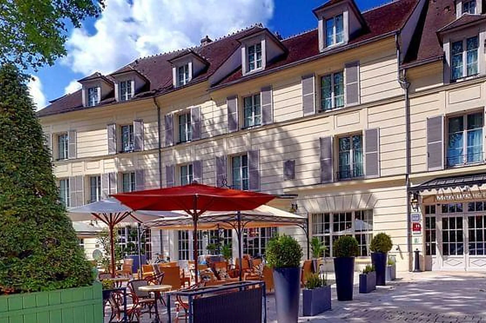 Lieux événementiels, MERCURE RELAYS DU CHÂTEAU ****