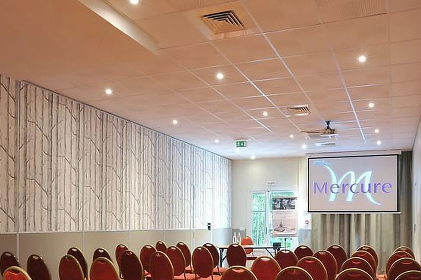 Lieux événementiels, MERCURE RELAYS DU CHÂTEAU ****