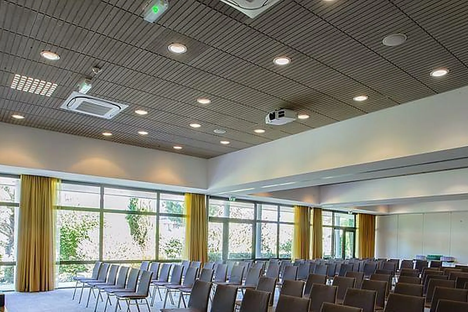 Lieux événementiels, MERCURE TOULOUSE AÉROPORT GOLF DE SEILH ****