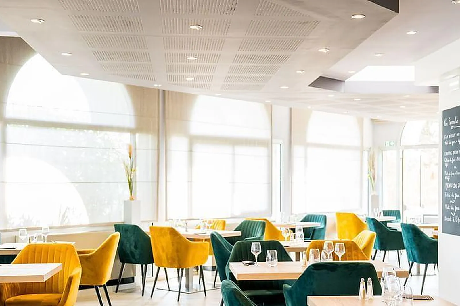 Lieux événementiels, CENTRE D'AFFAIRES LYON MONTS D'OR