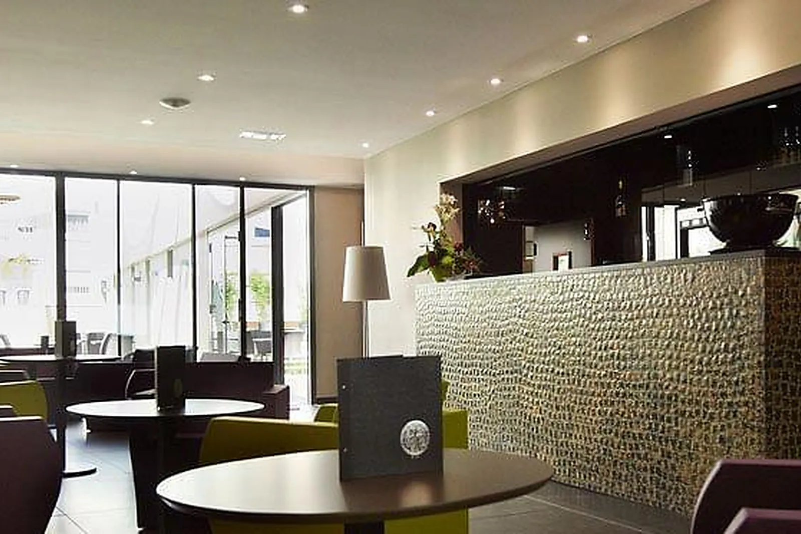 Lieux événementiels, MERCURE VILLEFRANCHE EN BEAUJOLAIS ICI ET LÀ ****