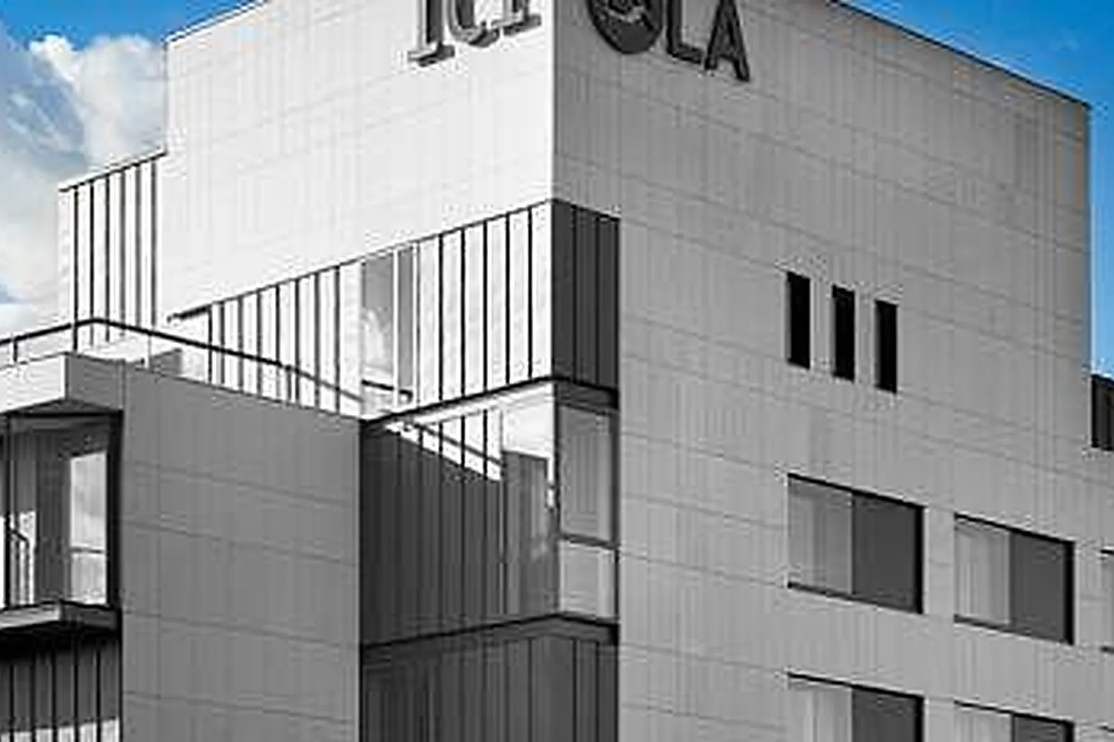 Lieux événementiels, MERCURE VILLEFRANCHE EN BEAUJOLAIS ICI ET LÀ ****