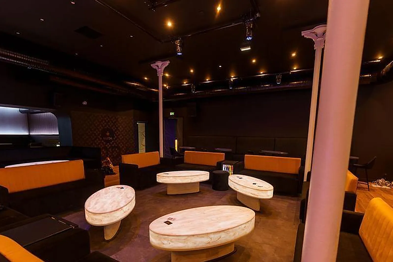 Lieux événementiels, MODA