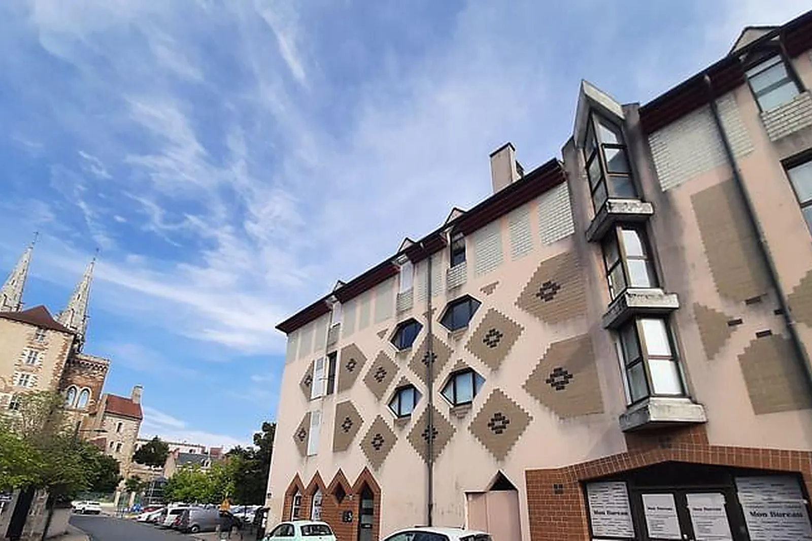 Lieux événementiels, MON BUREAU