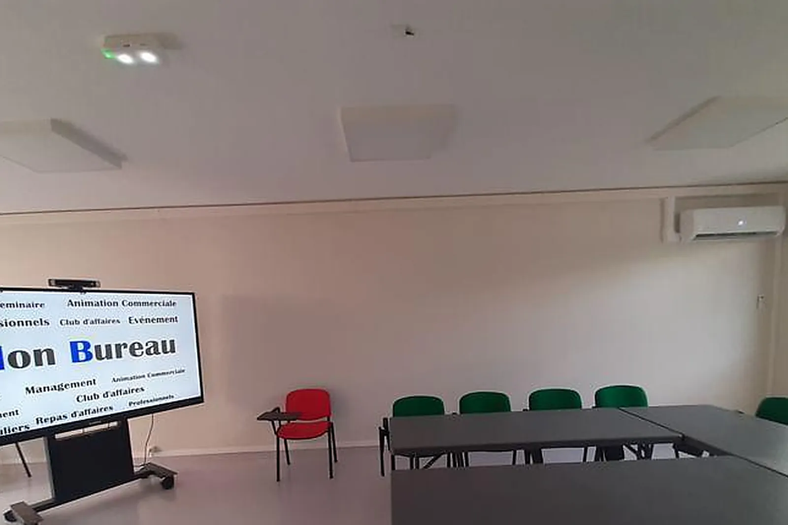 Lieux événementiels, MON BUREAU