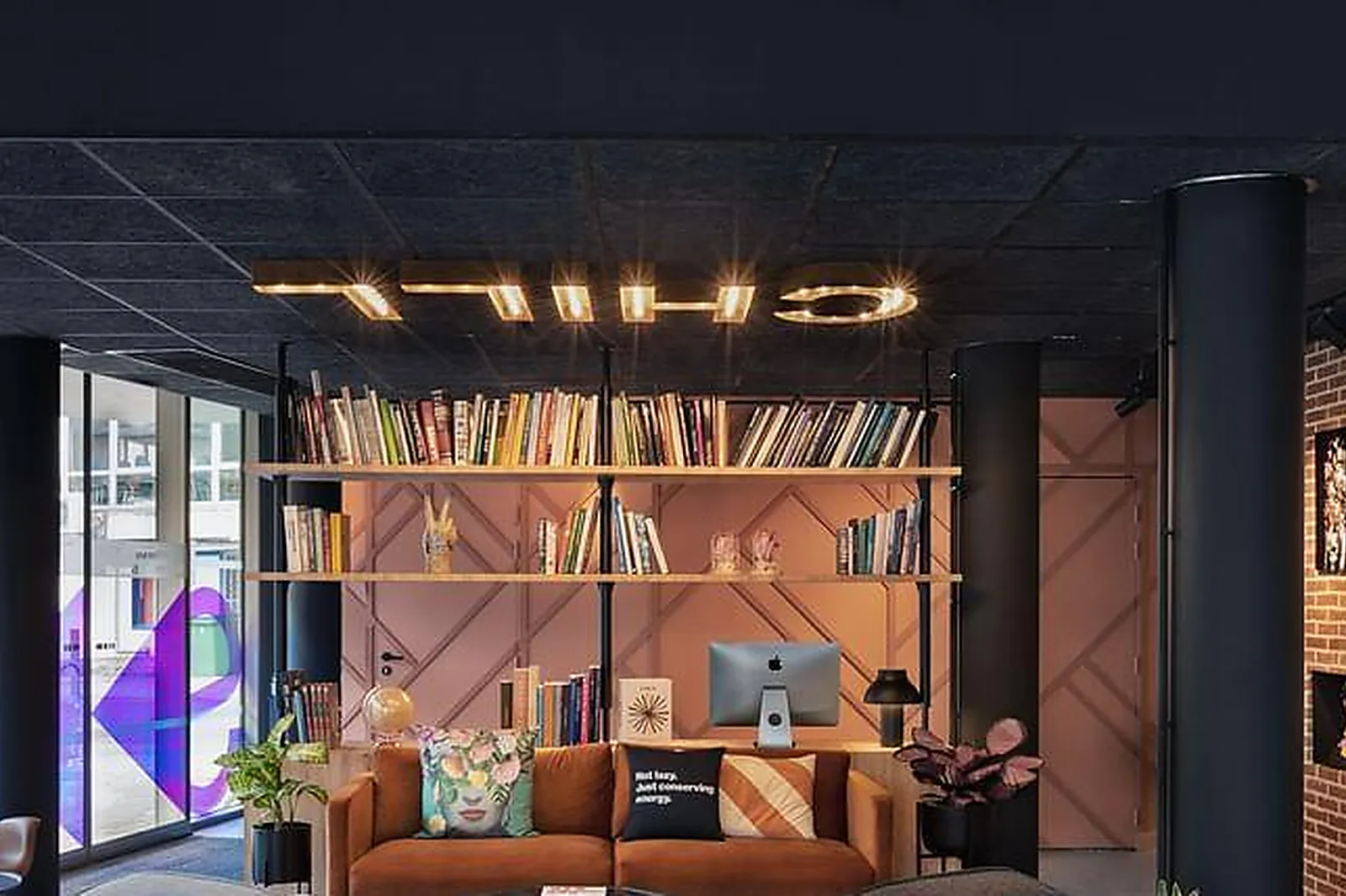 Lieux événementiels, MOXY